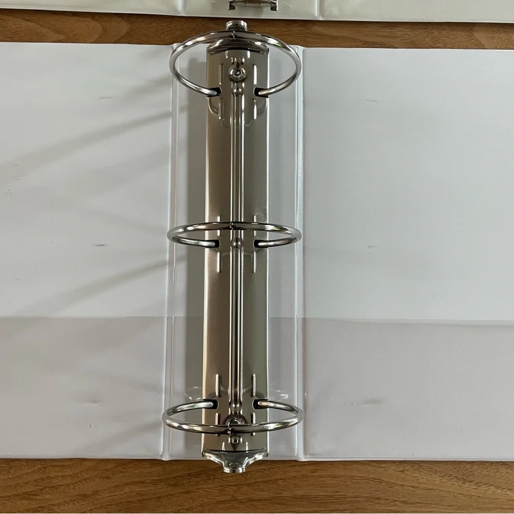 Pair of 4 in 3-ring binders